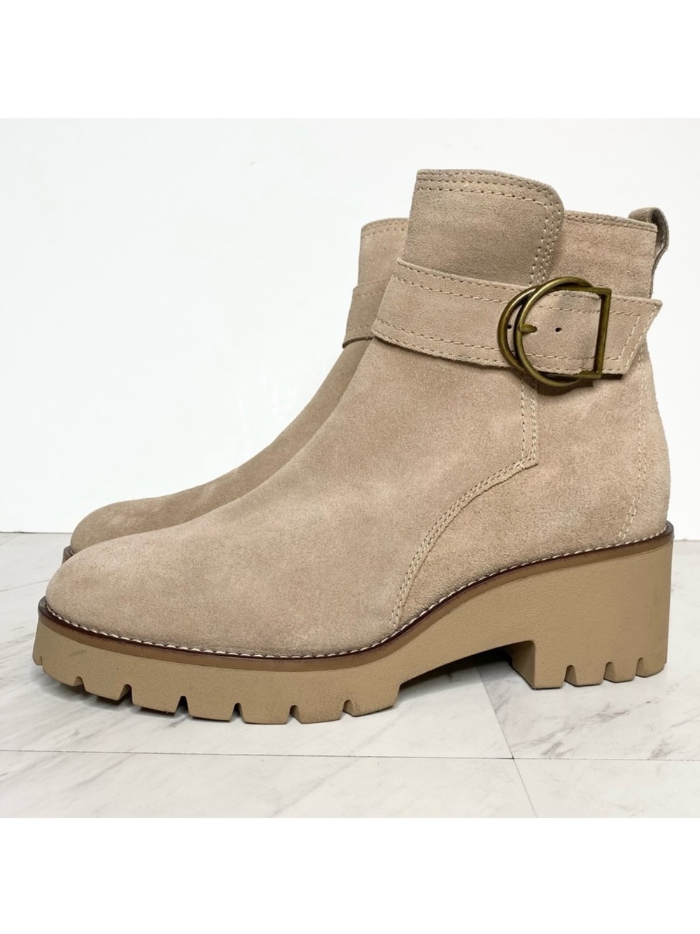 Blondo Dagger Tan Suede Bootie 10M
